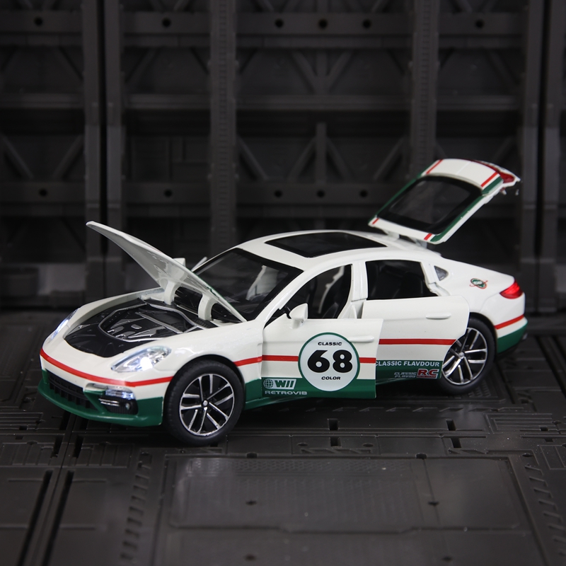 1:32 Model Mobil Porsche Panam - Decor Lighting Returns ulasan dan harga